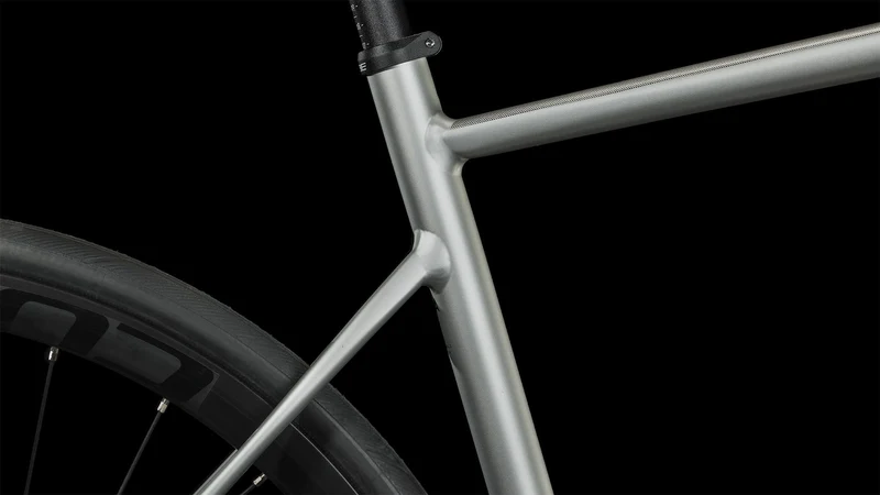 Cube Attain Pro Rennrad Diamant 28" silver´n´orange
