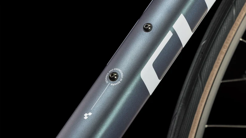 Cube Attain Rennrad Diamant 28" deepblue´n´white