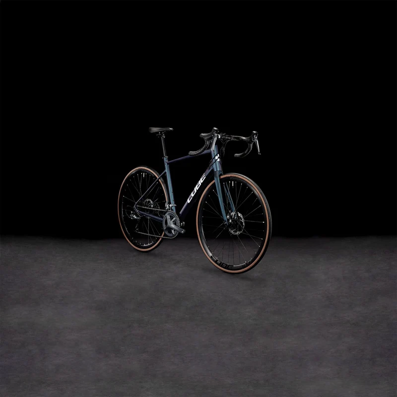 Cube Attain Rennrad Diamant 28" deepblue´n´white