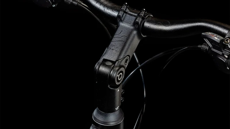 Cube Touring One Trekkingrad Diamant 28" black´n´metal