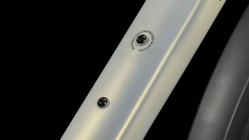 Cube Touring Pro Trekkingrad Diamant 28" pearlysilver´n´black