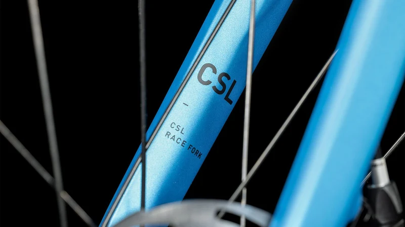 Cube Attain Race Rennrad Diamant 28" blue´n´spectral