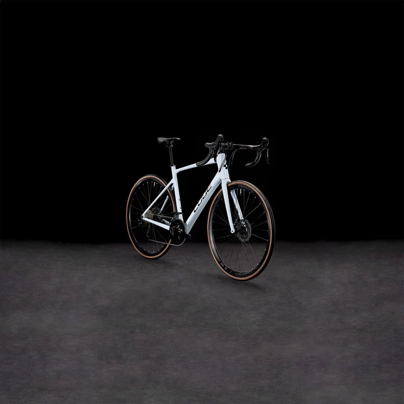 Cube Attain GTC Race Rennrad Diamant 28" flashwhite´n´black