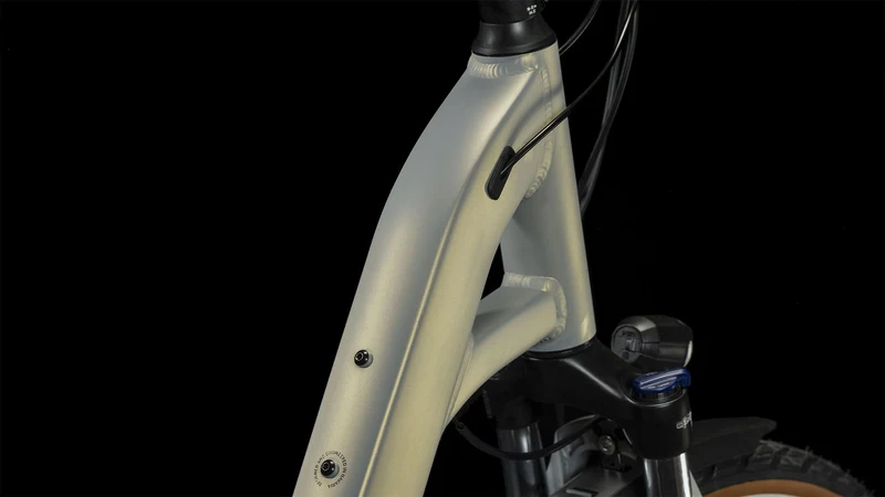 Cube Touring Pro Trekkingrad Easy Entry 28" pearlysilver´n´black