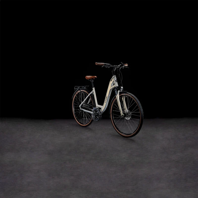 Cube Touring Pro Trekkingrad Easy Entry 28" pearlysilver´n´black