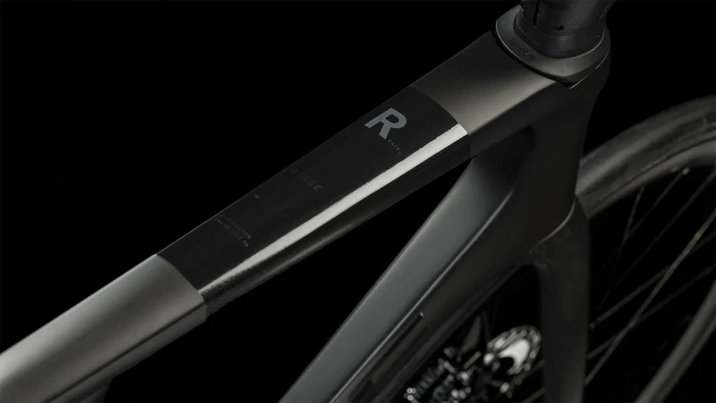 Cube Agree C:62 Race Rennrad Diamant 28" carbon´n´black