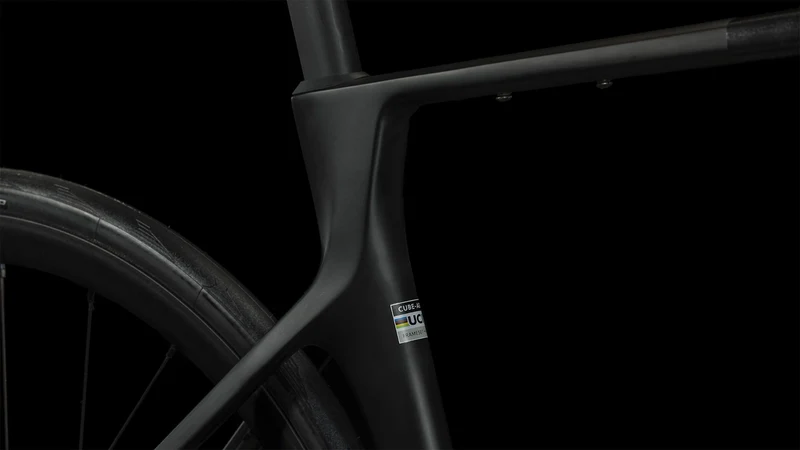 Cube Agree C:62 Race Rennrad Diamant 28" carbon´n´black