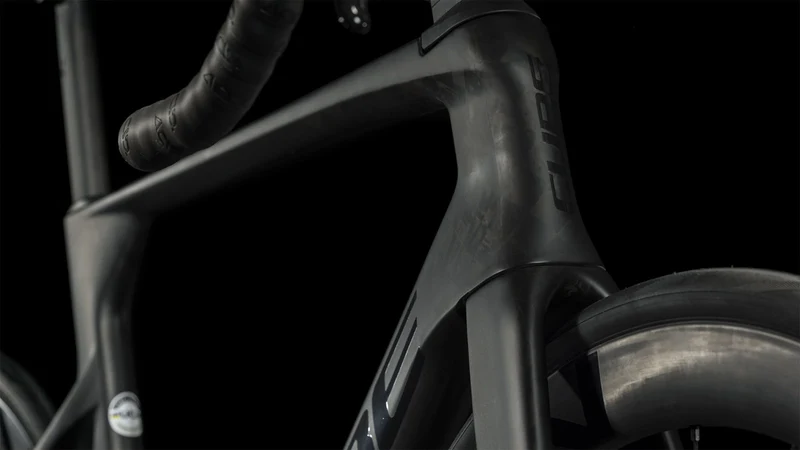 Cube Litening AERO C:68X Pro Rennrad Diamant 28" carbon´n´black