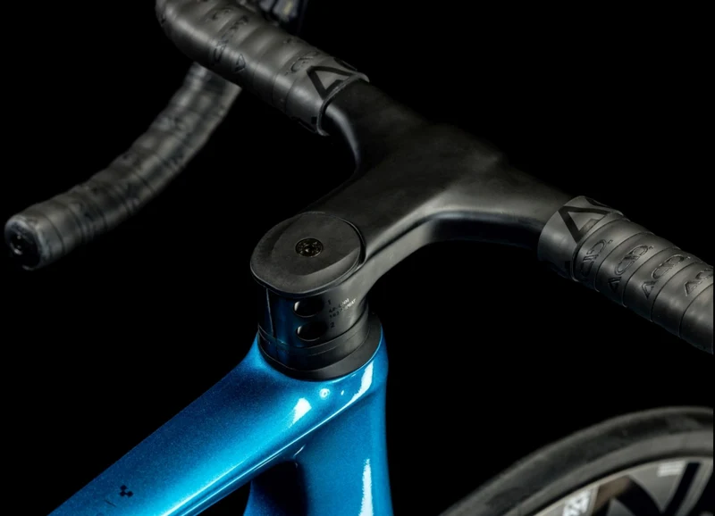Cube Litening AIR C:68X SLX Rennrad Diamant 28" electricblue´n´blue