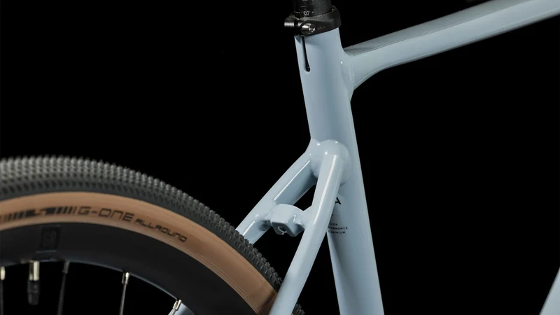 Cube Nuroad Gravelbike Diamant 28" skygrey´n´black
