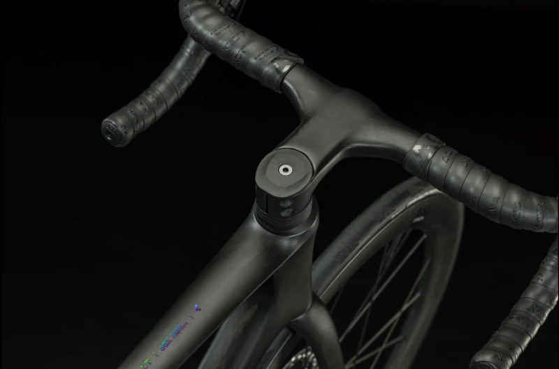Cube Litening AIR C:68X SLT Rennrad Diamant 28" carbon´n´rainbow