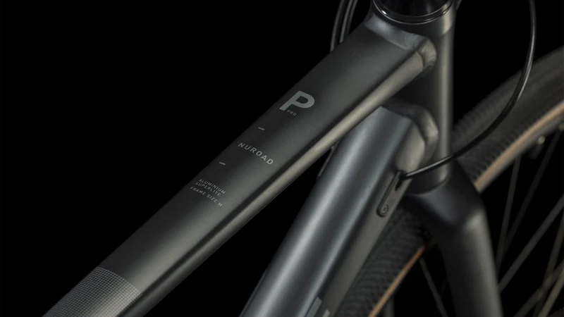 Cube Nuroad Pro Gravelbike Diamant 28" metalblack´n´grey