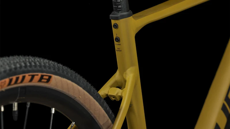 Cube Nuroad EX Gravelbike Diamant 28" caramel´n´black