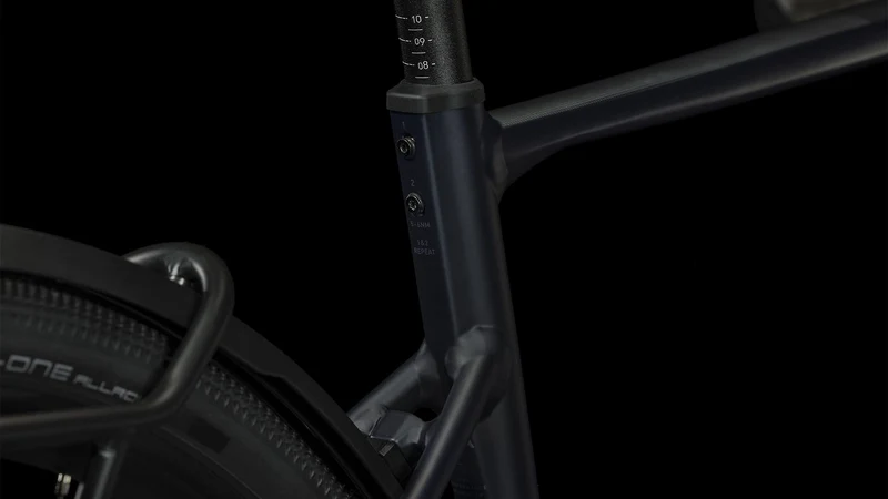 Cube Nuroad Pro FE Gravelbike Diamant 28" metalblack´n´grey