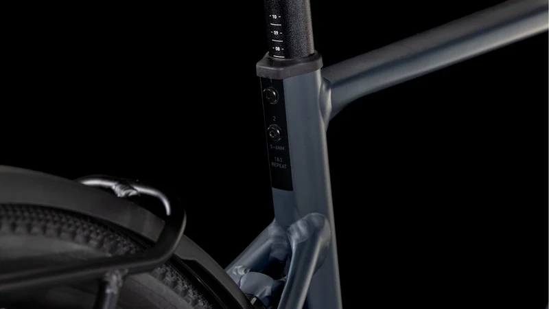 Cube Nuroad Pro FE Gravelbike Diamant 28" night´n´black