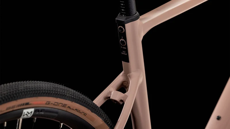 Cube Nuroad EX Gravelbike Diamant blushrose´n´pink
