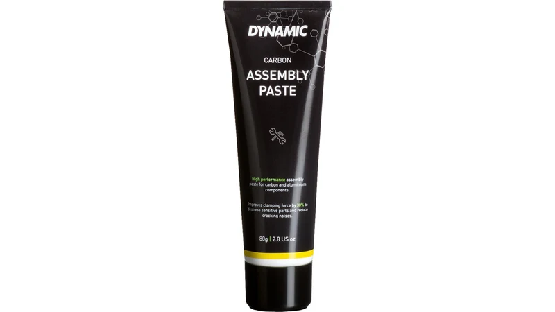 Dynamic Carbon Montagepaste