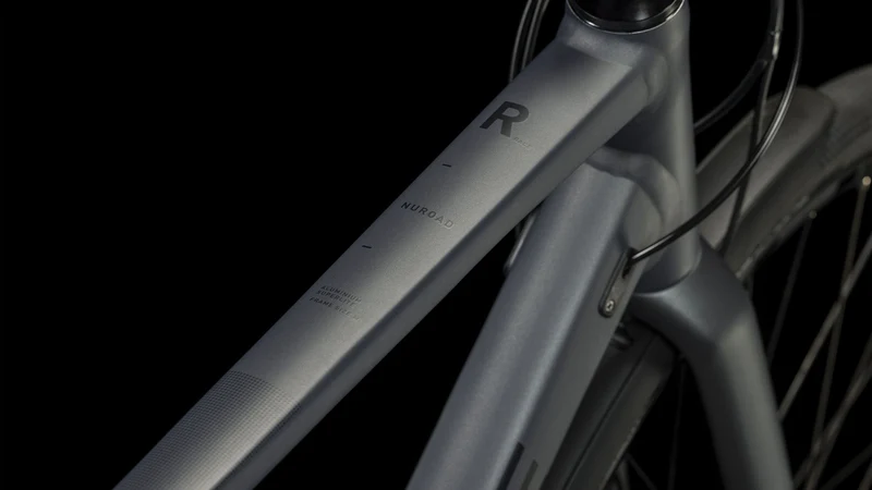 Cube Nuroad Race FE Gravelbike Diamant 28" grey´n´black
