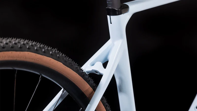 Cube Nuroad C:62 EX Gravelbike Diamant 28" frostwhite´n´white