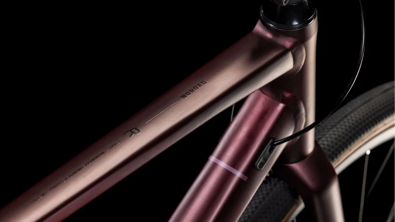Cube Nuroad Race Gravelbike Diamant rubyred´n´gloss