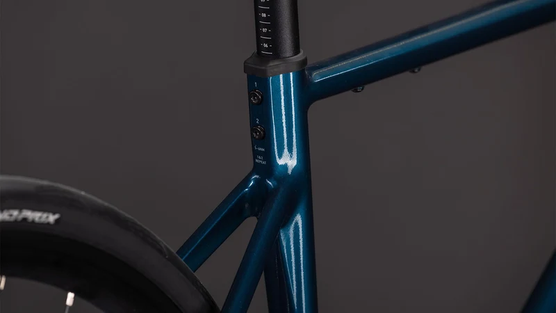 Cube Attain Pro Rennrad Diamant 28" nautica´n´prism