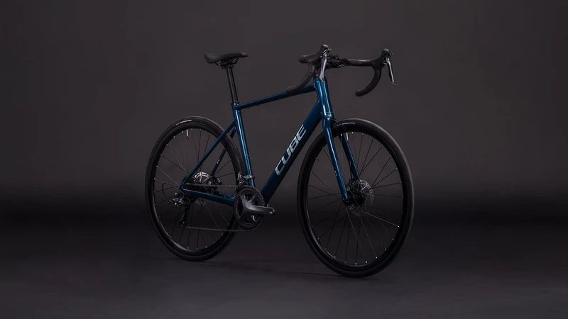 Cube Attain Pro Rennrad Diamant 28" nautica´n´prism