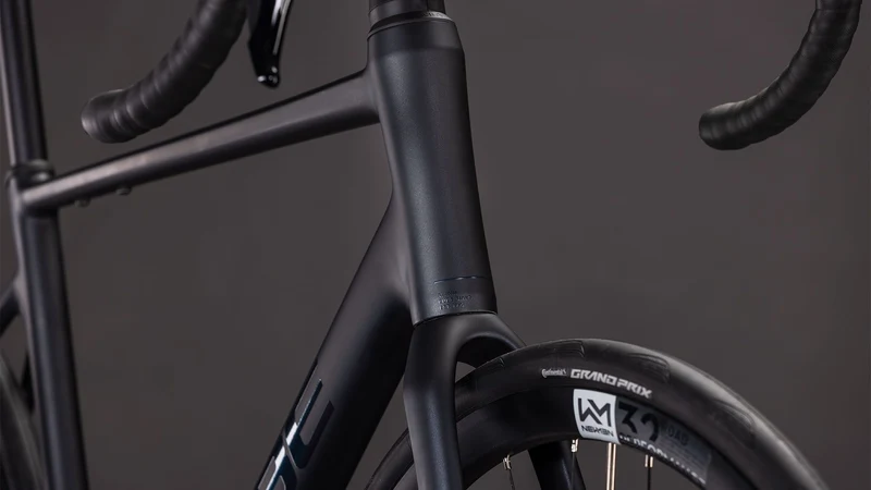 Cube Attain SLX Rennrad Diamant 28" coal ´n´ prism