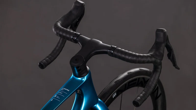 Cube Litening Air C:68X SLX Rennrad Diamant 28" chromeblue´n´ liquidblue