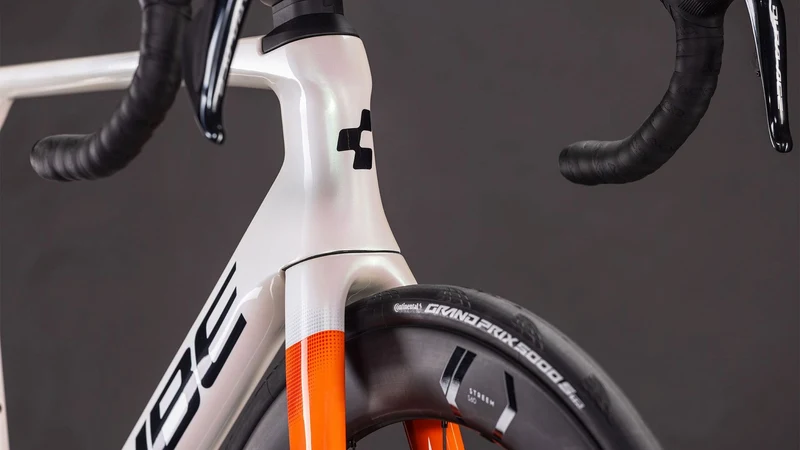 Cube Litening Aero C:68X SLT Rennrad Diamant 28" teamline