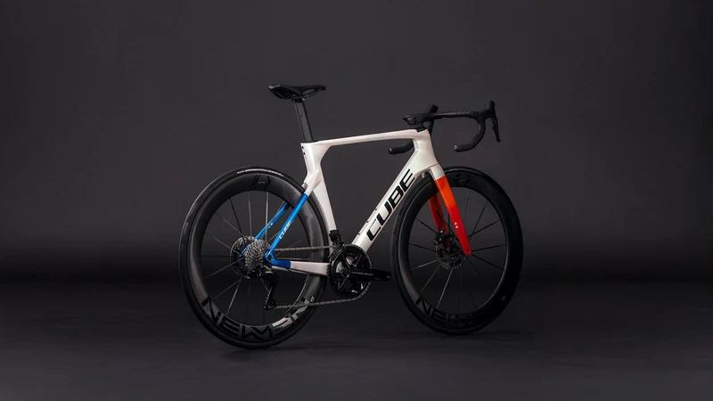 Cube Litening Aero C:68X SLT Rennrad Diamant 28" teamline
