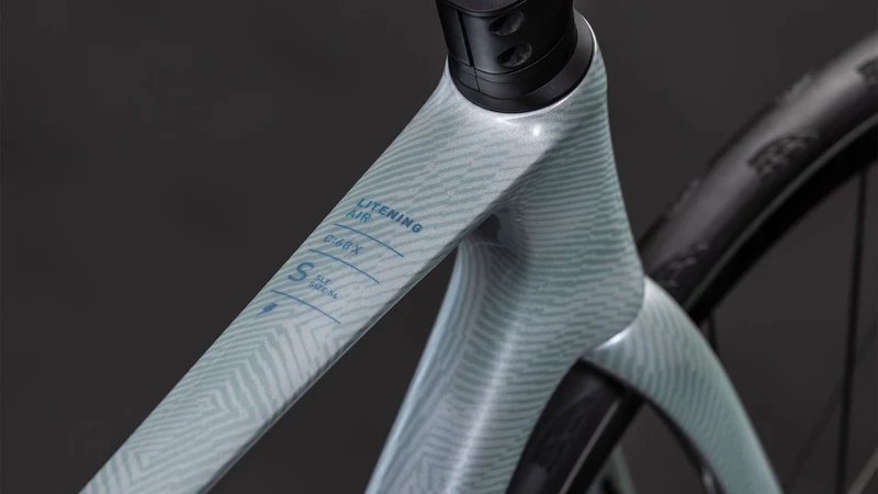 Cube Litening Air C:68X SLT Rennrad Diamant 28" xenongrid´n´green