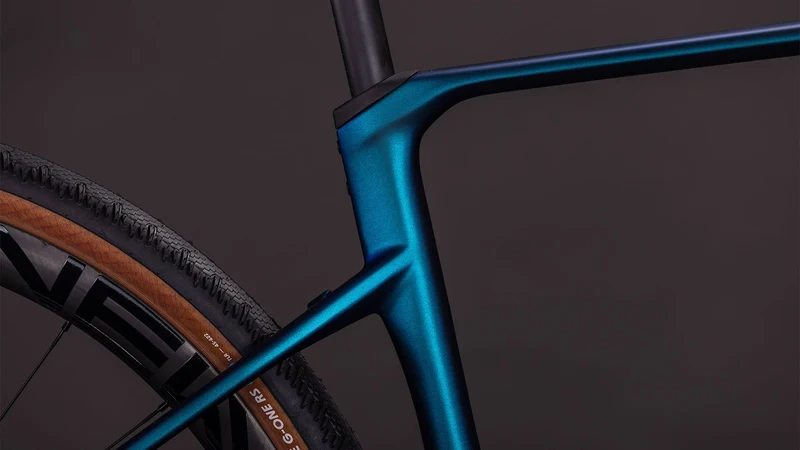 Cube Nuroad C:62 Race Gravelbike Diamant 28" nebula´n´blue