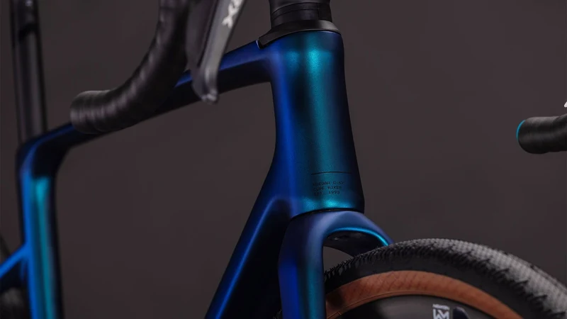 Cube Nuroad C:62 Race Gravelbike Diamant 28" nebula´n´blue