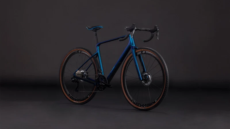 Cube Nuroad C:62 Race Gravelbike Diamant 28" nebula´n´blue