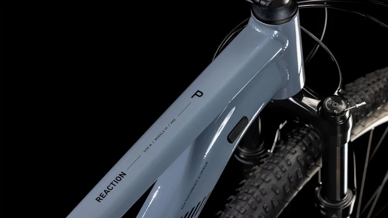 Cube Reaction Pro MTB-Hardtail Diamant smoke´n´black