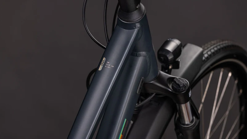 Cube Touring One Trekkingrad Trapeze 28" night´n´chrome