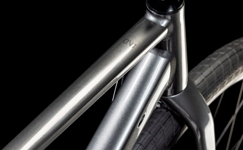 Cube Hyde One Cityrad Diamant 28" graphite´n´black