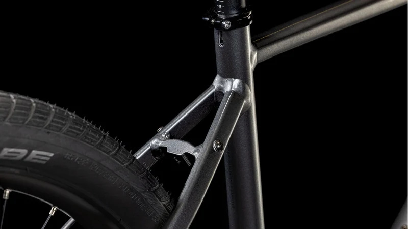 Cube Hyde One Cityrad Diamant 28" graphite´n´black