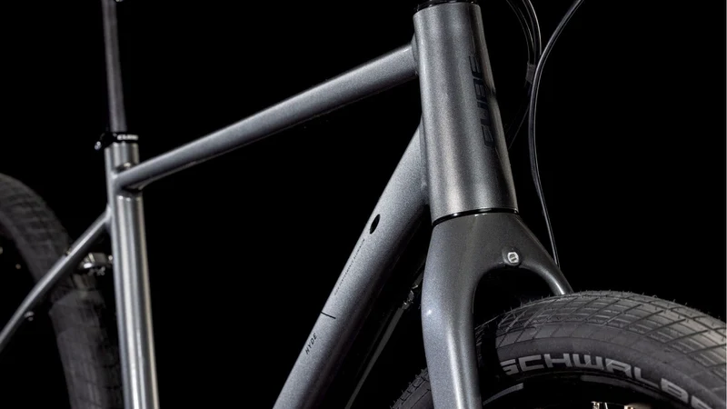 Cube Hyde One Cityrad Diamant 28" graphite´n´black