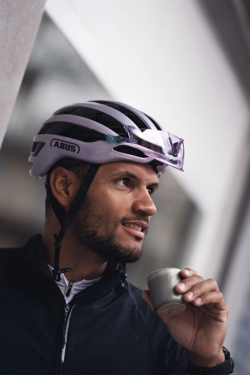Abus AirBreaker 2.0 Mips Rennrad-Helm graphite silver