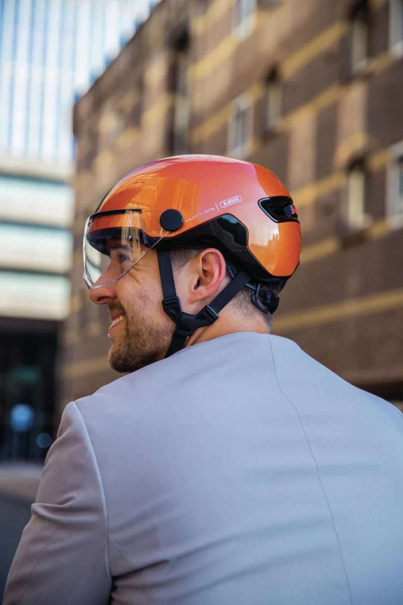 Abus Hud-Y Ace Helm champagne gold