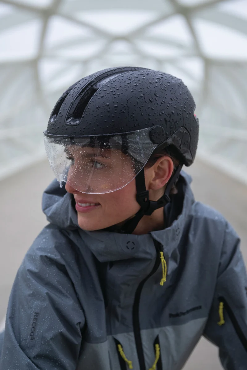 Abus Hud-Y Ace Helm champagne gold
