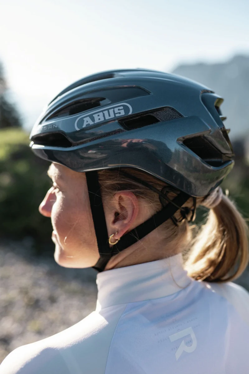 Abus Taipan Rennrad-Helm shiny white