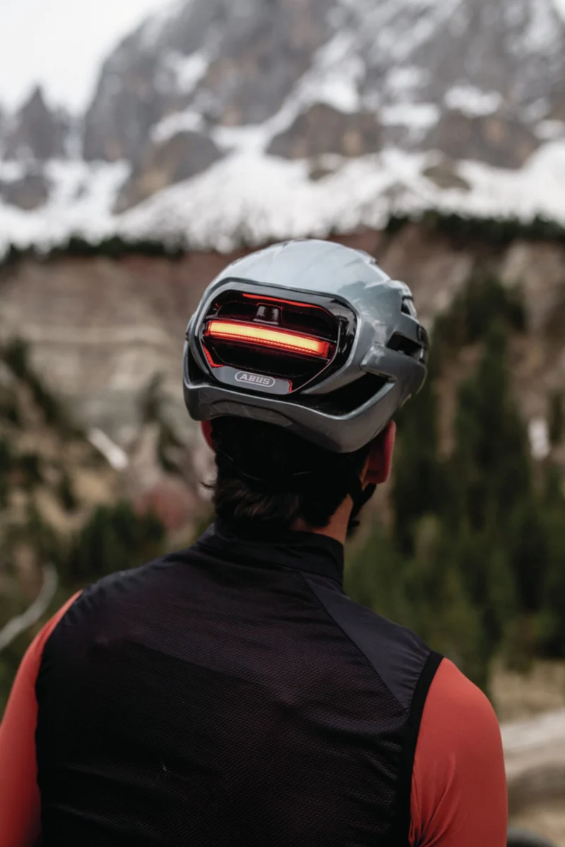 Abus Taipan LED Rennrad-Helm shiny white