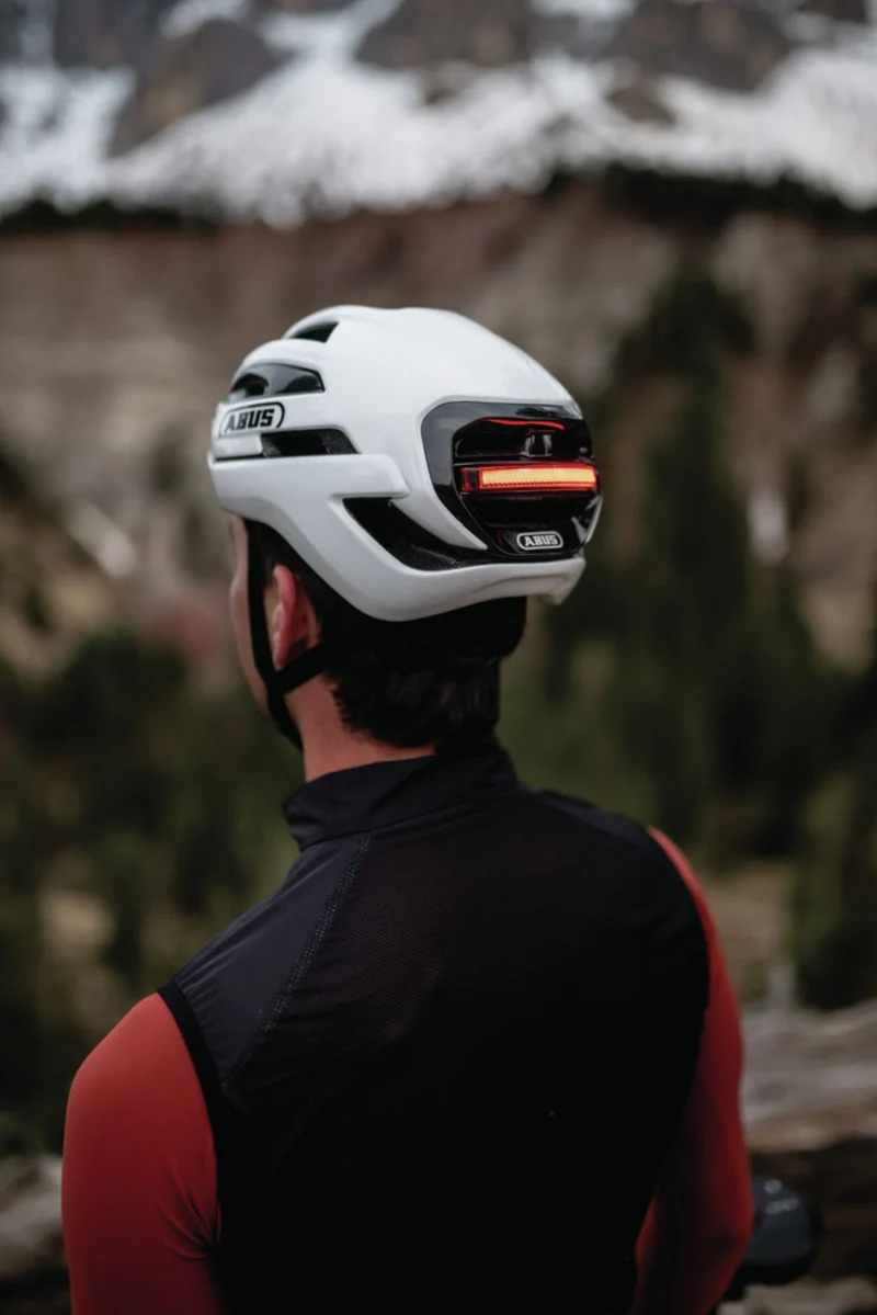Abus Taipan LED Rennrad-Helm shiny white