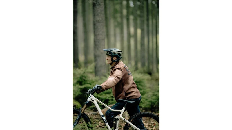 Alpina Root Mips MTB-Helm Max Nerurkar Special