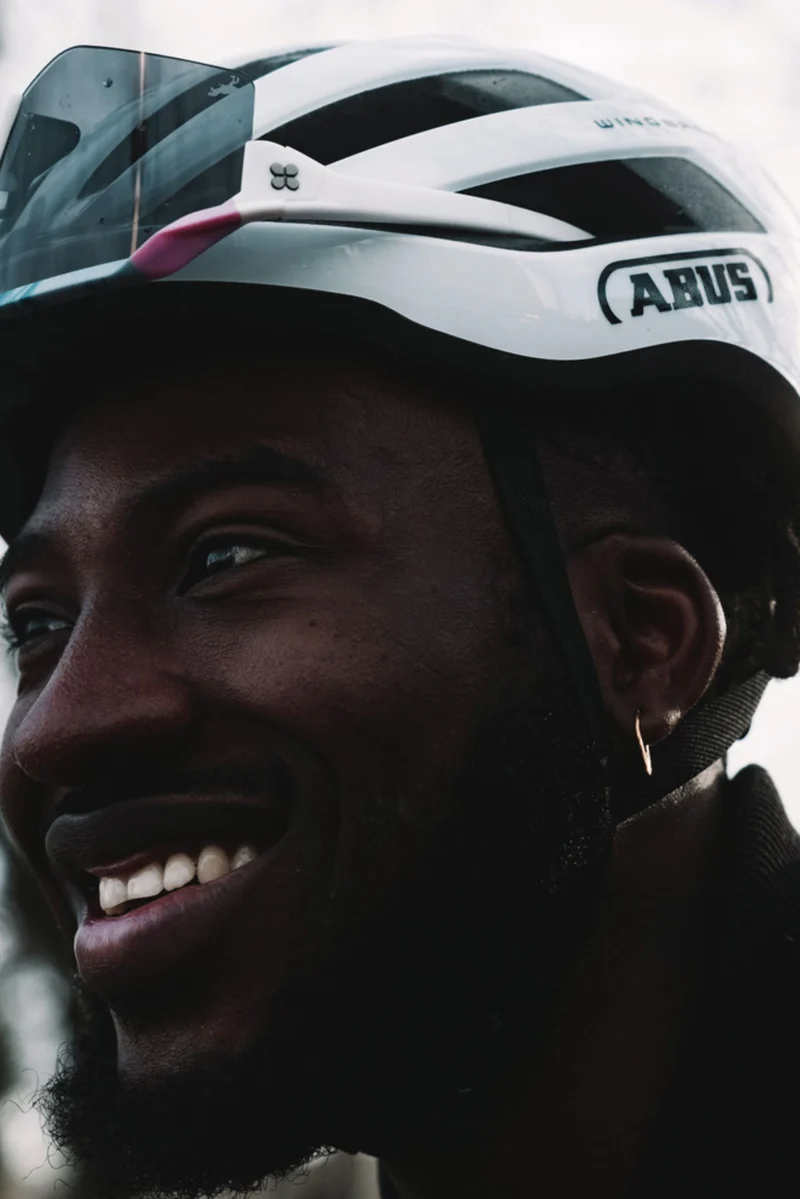 Abus WingBack Rennrad-Helm velvet black