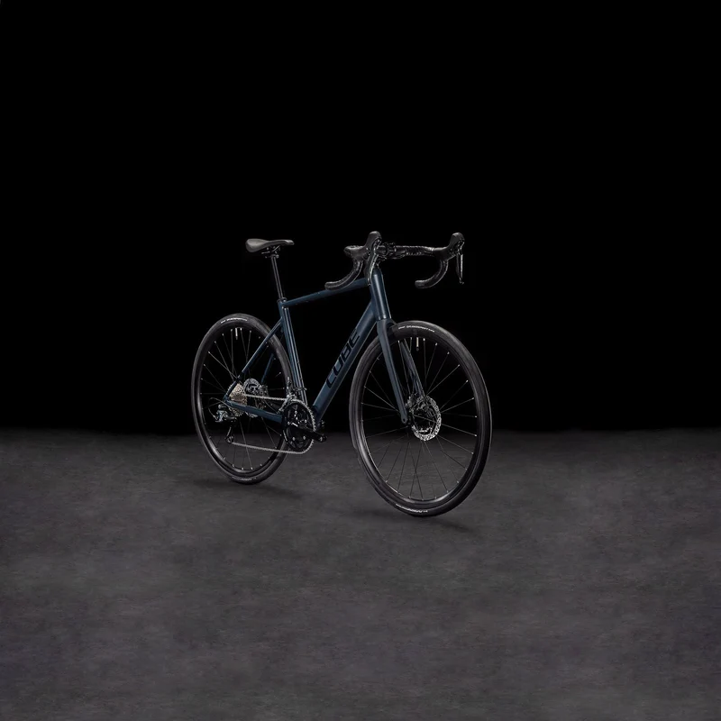 Cube Attain Race Rennrad Diamant 28" night´n´black