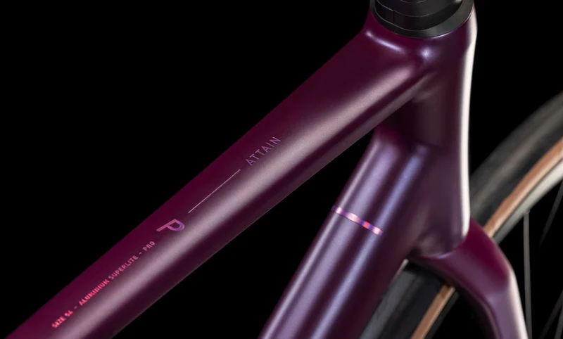 Cube Attain Pro Rennrad Diamant 28" hyperpurple´n´helio