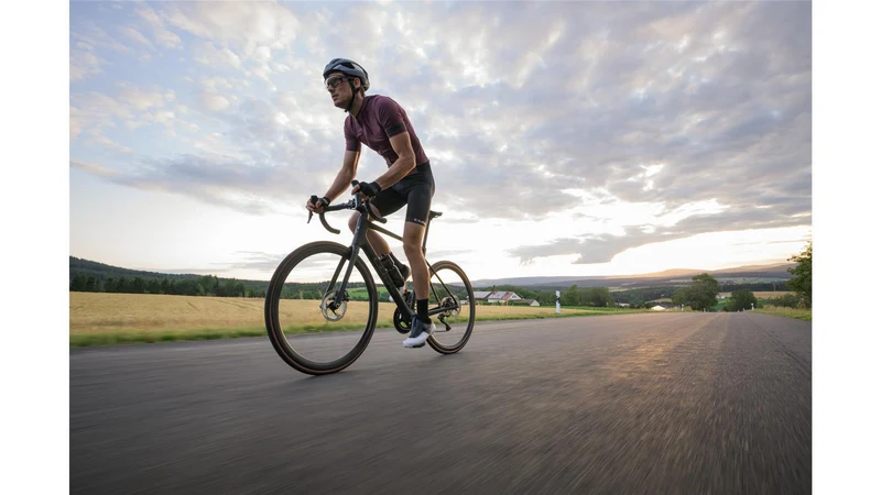 Cube Attain C:62 SLT Rennrad Diamant 28" carbon´n´rainbow